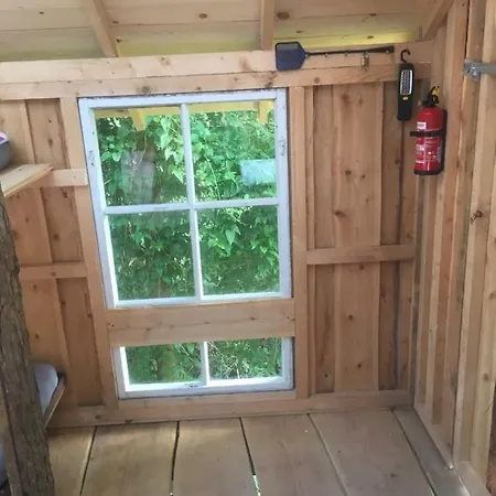 Treehouse Frühstückspension *