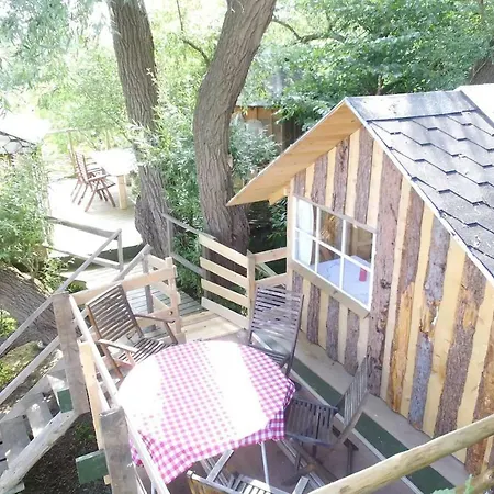 Nocleg ze śniadaniem Treehouse