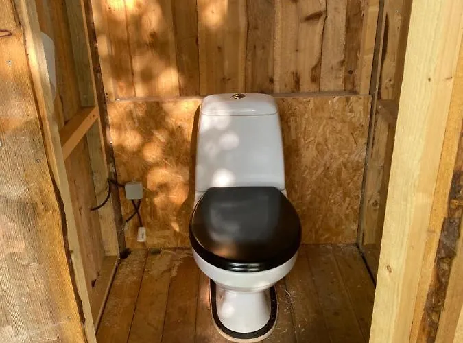 Treehouse Bed & Breakfast Rabjerg