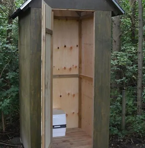 Treehouse Alojamento de Acomodação e Pequeno-almoço Rabjerg