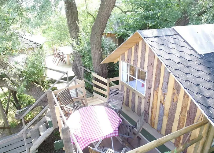 Alojamento de Acomodação e Pequeno-almoço Treehouse