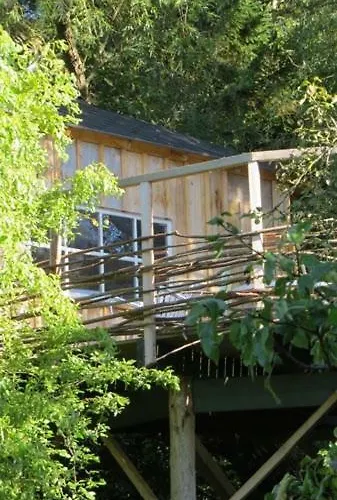 Alojamento de Acomodação e Pequeno-almoço Treehouse Rabjerg